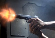 ഡോക്ടർമാർ കാറിനുള്ളില് കൊല്ലപ്പെട്ട നിലയില്, വിവാഹേതര ബന്ധമെന്ന് സംശയം