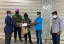 ആദ്യ ടിക്കറ്റ് കൈമാറി