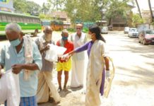 തിരുവോണ ദിനത്തിൽ ഓണക്കോടിയും ഓണസദ്യയും ഐ വൈ സി സി നൽകി