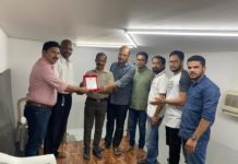 ആദരവും യാത്രയയപ്പും നൽകി.