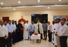 ക്രിസോസ്റ്റമോസിന് കെ. സി. ഇ. സി. സ്വീകരണം നല്കി