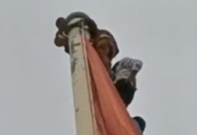 നിസ്വ ഫോർട്ടിലെ കൊടിമരത്തിൽ കയറിയ മൂന്ന് ഏഷ്യൻ വംശജർ അറസ്റ്റിൽ..