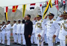 ഒമാനിലെ ഇന്ത്യൻ എംബസ്സിയുടെ സ്വാതന്ത്ര്യദിനാഘോഷം പടക്കപ്പലിൽ