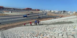 ബൗഷറിൽ ഉൾ റോഡുകളുടെയും വാഹനങ്ങൾക്കുള്ള പാർക്കിംഗിന്റെയും നിർമ്മാണം തുടരുന്നു