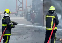 സലാല തുറമുഖത്ത് കണ്ടെയ്നറിന് തീപിടിച്ചു