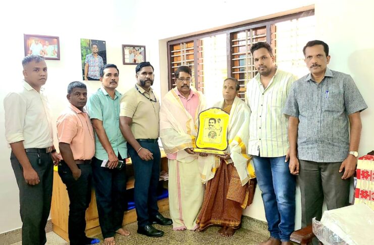‘ശ്രീമുകുന്ദൻ അവാർഡ് ഫോർ ബ്രേവറി’ കൃത്യനിർവഹണത്തിനിടെ മരണപ്പെട്ടു പോയ ശ്രീ. ബാലു എസ്. ന്റെ കുടുംബത്തിന് സമർപ്പിച്ചു
