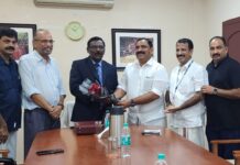 പ്രവാസി കമ്മീഷൻ സിറ്റിംഗ് പരിഹാരത്തിനായി എൺപത് പരാതികൾ.