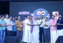 ബഹ്റൈൻ പ്രതിഭ- സ്വരലയ’എങ്ങനെ നീ മറക്കും’കെ രാഘവൻ മാസ്റ്റർ ഗാനാഞ്ജലി സംഘടിപ്പിച്ചു