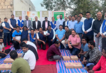 ഇന്ത്യൻ കമ്മ്യൂണിറ്റി റിലീഫ് ഫണ്ട് ലേബർ ക്യാമ്പിൽ ഇഫ്താർ സംഘടിപ്പിച്ചു