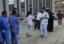 തൊഴിലാളികൾക്കായി ഭക്ഷണവും പാനീയങ്ങളും നൽകി