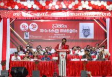 മാനവികതയുടെ മഹത്തായ മുന്നേറ്റമാണ് സാംസ്കാരിക പ്രവർത്തകർ നടത്തേണ്ടത് – കരിവെള്ളൂർ മുരളി